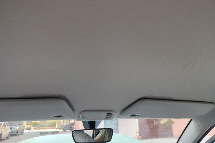 Used Wuling Hongguang MINIEV 2021 Macaron Premium Model – Lithium-NMC Headliner