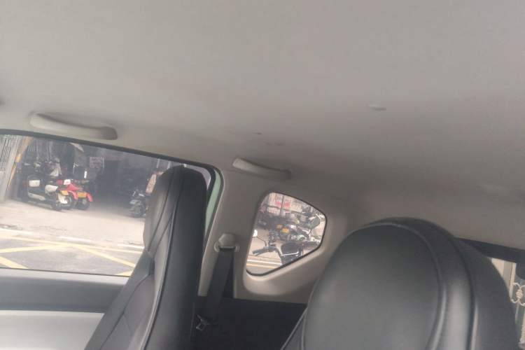 Used Wuling Hongguang MINIEV 2021 Macaron Premium Model – Lithium Iron Phosphate Headliner