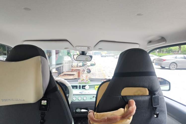 Used Wuling Hongguang MINIEV 2021 Macaron Premium Model – Lithium Iron Phosphate Headliner