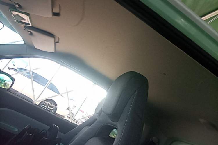 Used Wuling Hongguang MINIEV 2021 Macaron Premium Model – Lithium Iron Phosphate Headliner