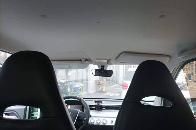 Used Wuling Hongguang MINIEV 2021 Macaron Premium Model – Lithium Iron Phosphate Headliner