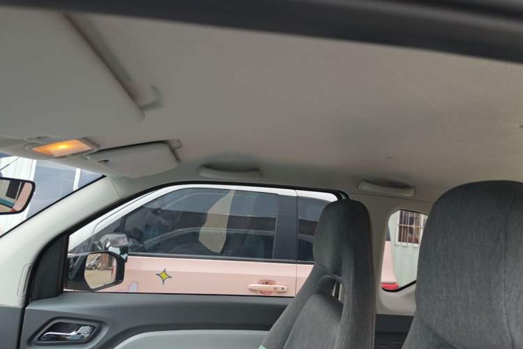 Used Wuling Hongguang MINIEV 2021 Macaron Fashion Model Lithium Iron Phosphate Headliner