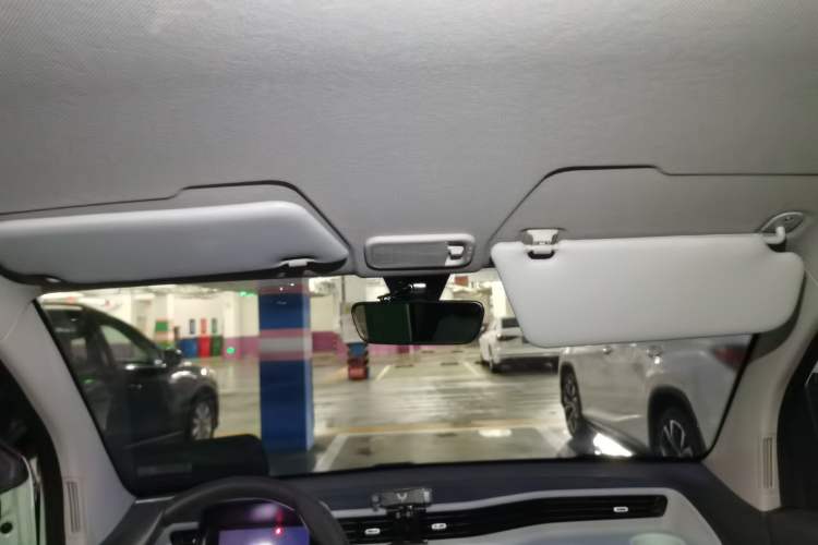 Used Wuling Hongguang MINIEV 2021 Macaron Fashion Model Lithium Iron Phosphate Headliner