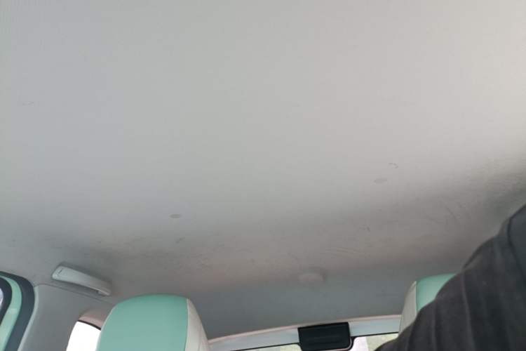 Used Wuling Hongguang MINIEV 2021 Macaron Premium Model – Lithium Iron Phosphate Headliner