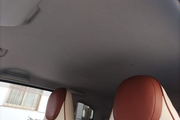 Used Wuling Hongguang MINIEV 2021 Macaron Premium Model – Lithium Iron Phosphate Headliner