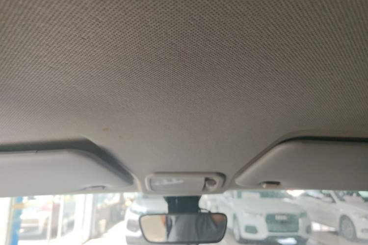 Used Wuling Hongguang MINIEV 2021 Macaron Premium Model – Lithium Iron Phosphate Headliner