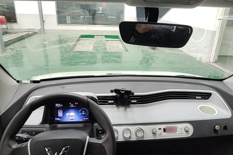 Used Wuling Hongguang MINIEV 2021 Macaron Premium Model – Lithium Iron Phosphate Headliner