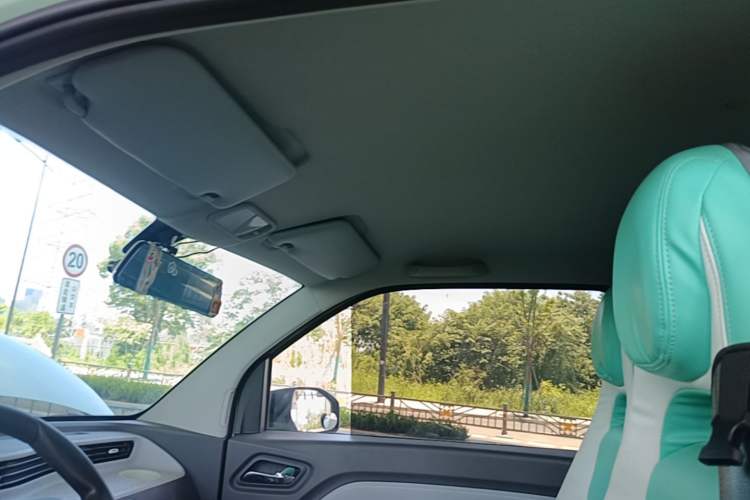 Used Wuling Hongguang MINIEV 2021 Macaron Premium Model – Lithium-NMC Headliner