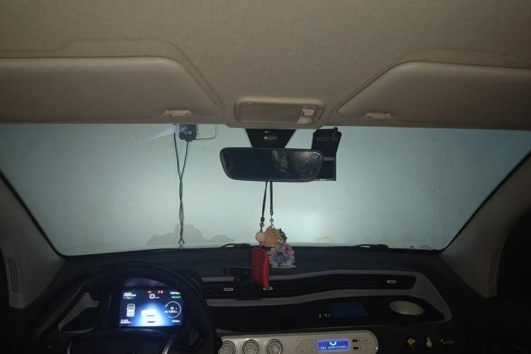 Used Wuling Hongguang MINIEV 2021 Macaron Fashion Model Lithium Iron Phosphate Headliner