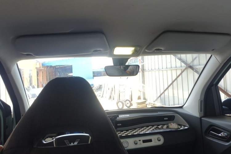Used Wuling Hongguang MINIEV 2021 Macaron Premium Model – Lithium Iron Phosphate Headliner