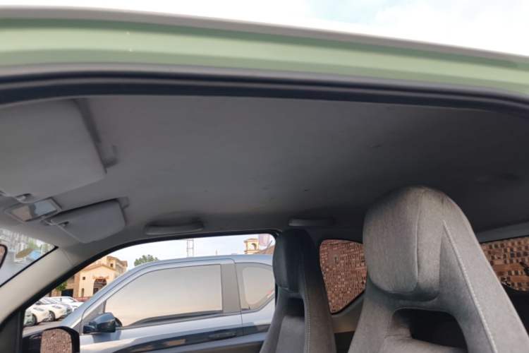 Used Wuling Hongguang MINIEV 2021 Macaron Fashion Model Lithium Iron Phosphate Headliner