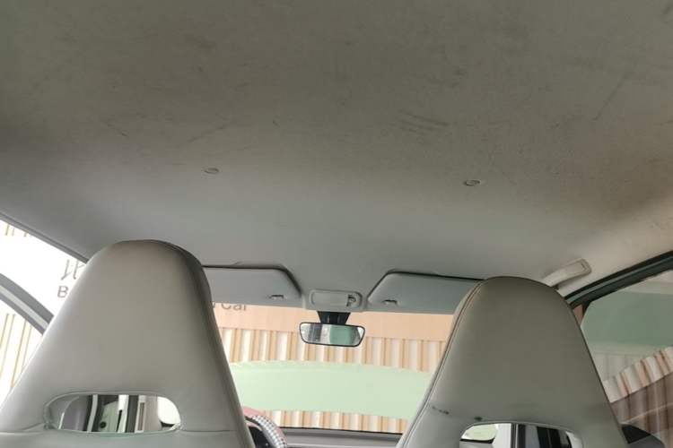 Used Wuling Hongguang MINIEV 2021 Macaron Premium Model – Lithium Iron Phosphate Headliner