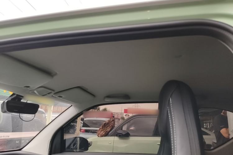 Used Wuling Hongguang MINIEV 2021 Macaron Premium Model – Lithium Iron Phosphate Headliner