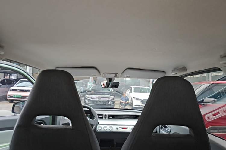 Used Wuling Hongguang MINIEV 2021 Macaron Premium Model – Lithium Iron Phosphate Headliner