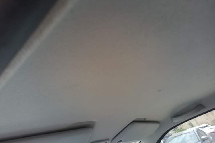 Used Wuling Hongguang MINIEV 2021 Macaron Sandwich Model 170 km Lithium Iron Phosphate Headliner
