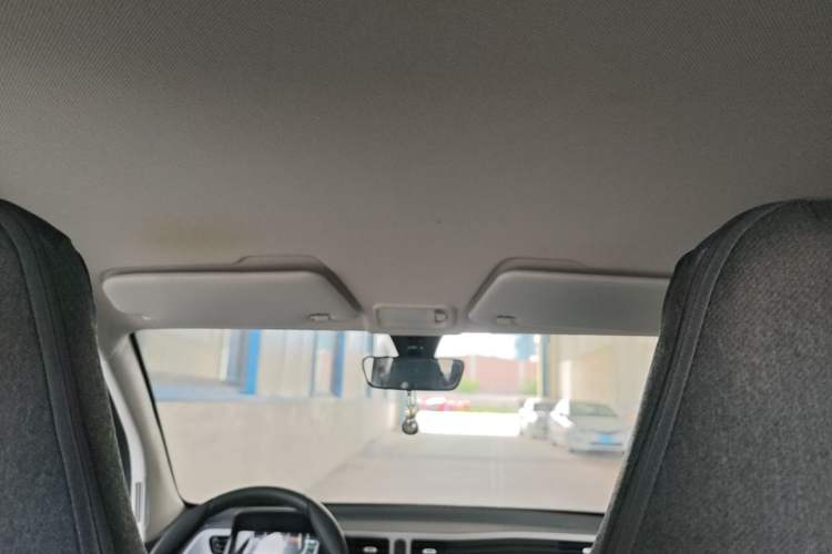 Used Wuling Hongguang MINIEV 2021 Macaron Premium Model – Lithium Iron Phosphate Headliner