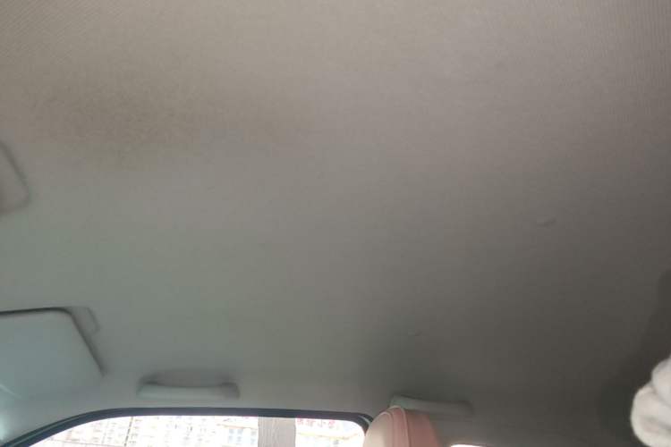 Used Wuling Hongguang MINIEV 2021 Macaron Premium Model – Lithium Iron Phosphate Headliner