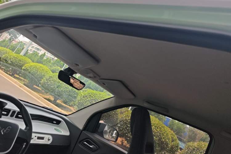 Used Wuling Hongguang MINIEV 2021 Macaron Fashion Model Lithium Iron Phosphate Headliner