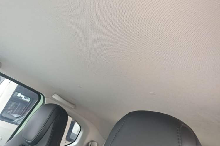 Used Wuling Hongguang MINIEV 2021 Macaron Premium Model – Lithium-NMC Headliner