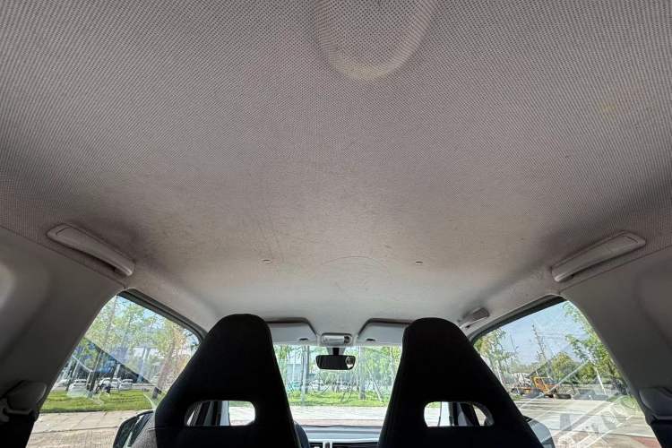 Used Wuling Hongguang MINIEV 2021 Macaron Premium Model – Lithium Iron Phosphate Headliner