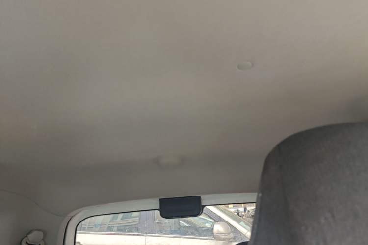 Used Wuling Hongguang MINIEV 2021 Macaron Premium Model – Lithium Iron Phosphate Headliner