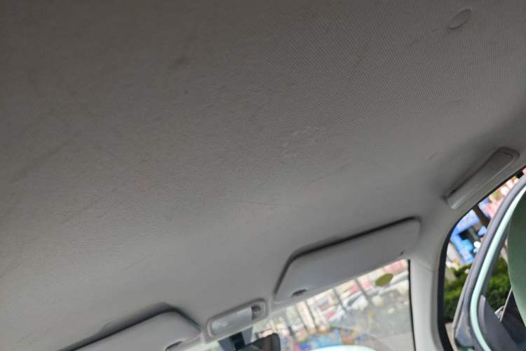 Used Wuling Hongguang MINIEV 2021 Macaron Fashion Model Lithium Iron Phosphate Headliner