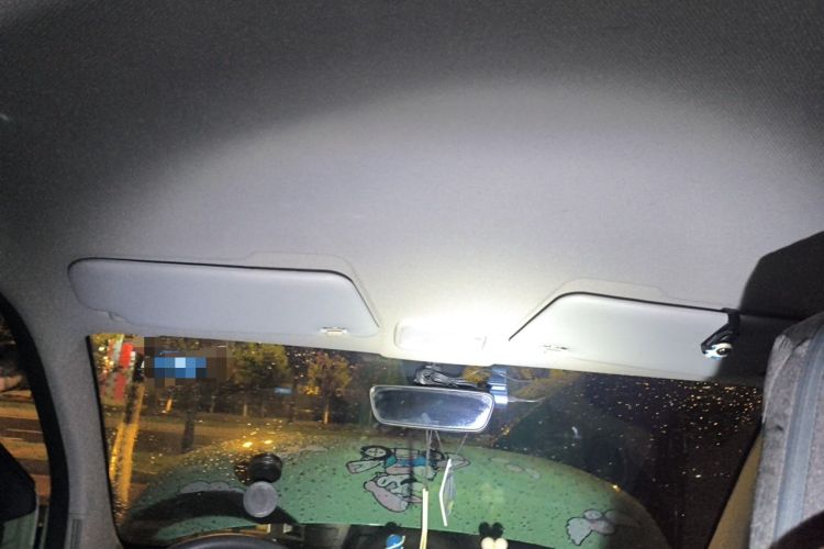 Used Wuling Hongguang MINIEV 2021 Macaron Premium Model – Lithium Iron Phosphate Headliner