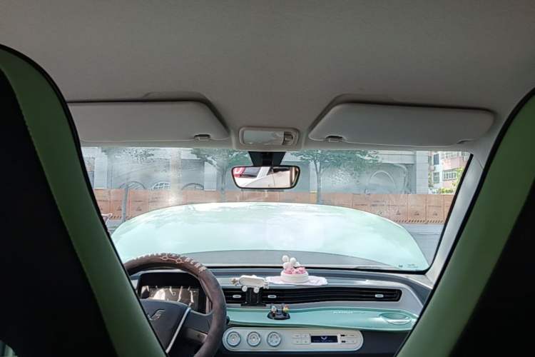 Used Wuling Hongguang MINIEV 2021 Macaron Fashion Model Lithium Iron Phosphate Headliner