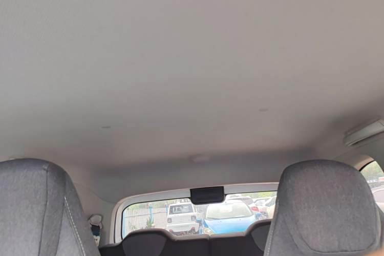 Used Wuling Hongguang MINIEV 2021 Macaron Fashion Model Lithium Iron Phosphate Headliner