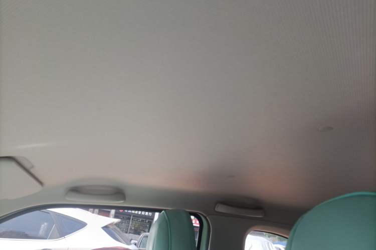 Used Wuling Hongguang MINIEV 2021 Macaron Premium Model – Lithium Iron Phosphate Headliner