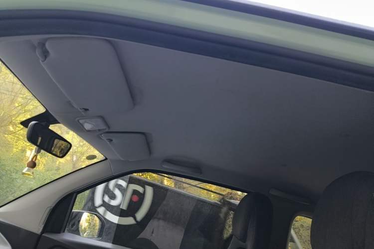 Used Wuling Hongguang MINIEV 2021 Macaron Fashion Model Lithium Iron Phosphate Headliner