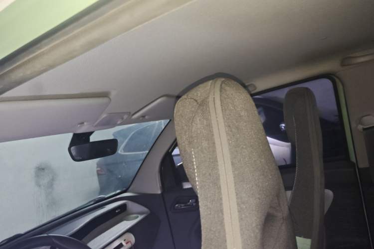 Used Wuling Hongguang MINIEV 2021 Macaron Premium Model – Lithium Iron Phosphate Headliner