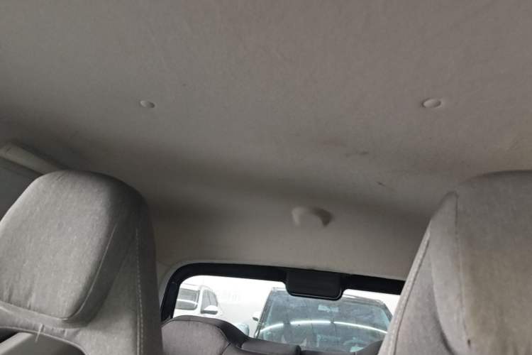Used Wuling Hongguang MINIEV 2021 Macaron Premium Model – Lithium Iron Phosphate Headliner