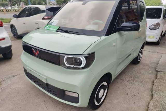 Used Wuling Hongguang MINIEV 2021 Macaron Sandwich Model 170 km Lithium Iron Phosphate