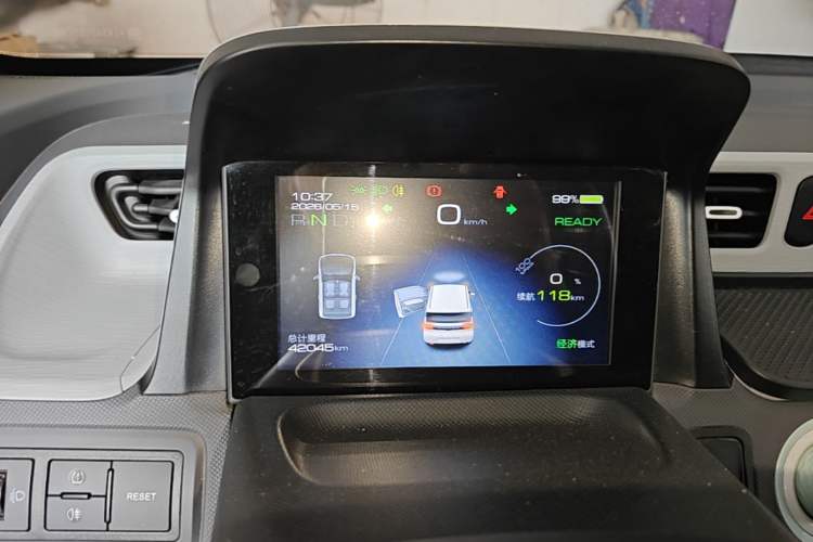 Used Wuling Hongguang MINIEV 2021 Macaron Fashion Model Lithium Iron Phosphate Instrument Cluster