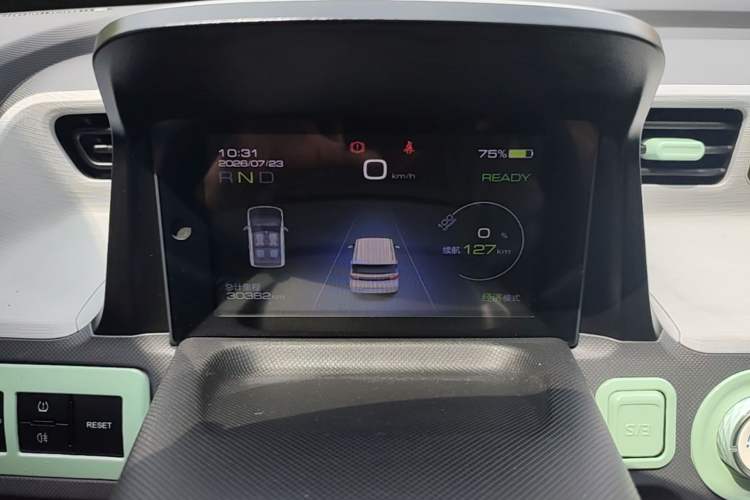 Used Wuling Hongguang MINIEV 2021 Macaron Premium Model – Lithium Iron Phosphate Instrument Cluster