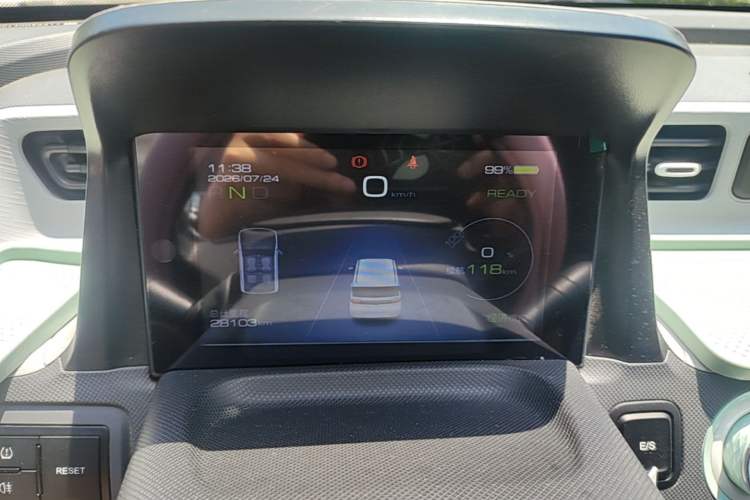 Used Wuling Hongguang MINIEV 2021 Macaron Fashion Model Lithium Iron Phosphate Instrument Cluster