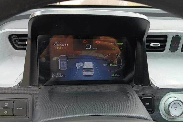 Used Wuling Hongguang MINIEV 2021 Macaron Premium Model – Lithium Iron Phosphate Instrument Cluster
