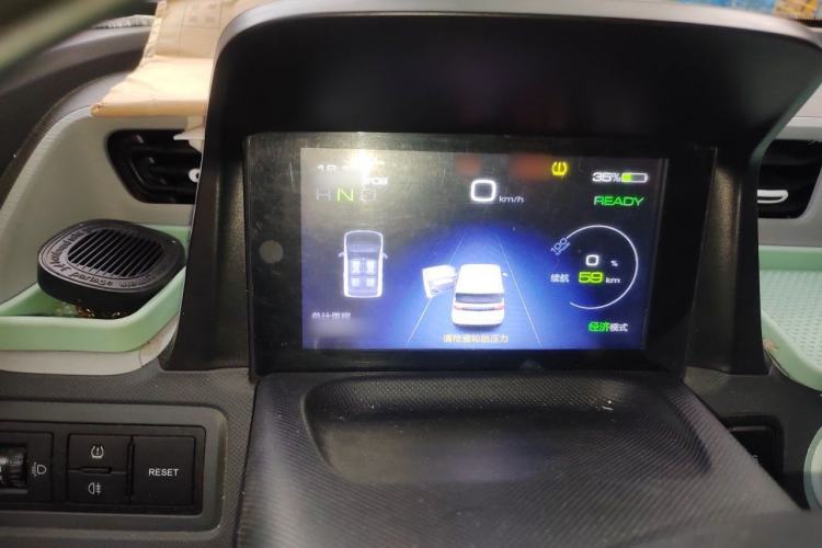 Used Wuling Hongguang MINIEV 2021 Macaron Premium Model – Lithium Iron Phosphate Instrument Cluster