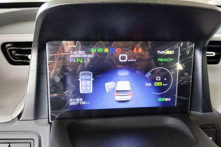 Used Wuling Hongguang MINIEV 2021 Macaron Fashion Model Lithium Iron Phosphate Instrument Cluster