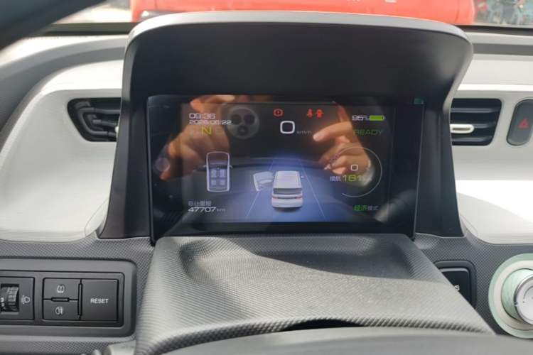 Used Wuling Hongguang MINIEV 2021 Macaron Premium Model – Lithium Iron Phosphate Instrument Cluster