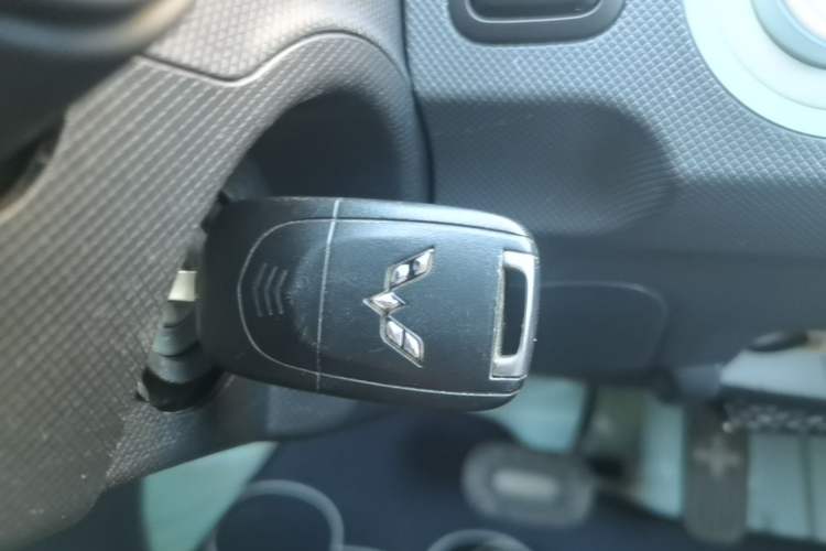 Used Wuling Hongguang MINIEV 2021 Macaron Premium Model – Lithium Iron Phosphate Interior 1