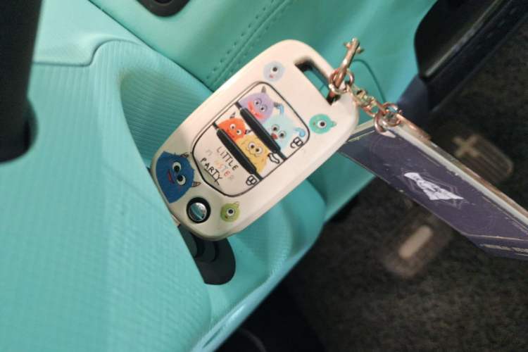 Used Wuling Hongguang MINIEV 2021 Macaron Premium Model – Lithium Iron Phosphate Interior 1