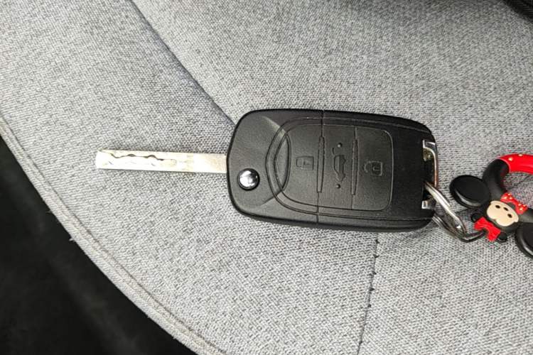 Used Wuling Hongguang MINIEV 2021 Macaron Fashion Model Lithium Iron Phosphate Interior 1