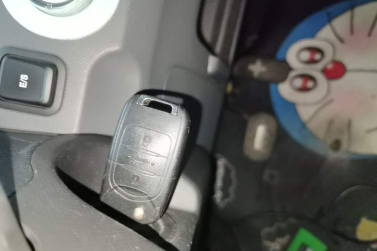 Used Wuling Hongguang MINIEV 2021 Macaron Sandwich Model 170 km Lithium Iron Phosphate Interior 1
