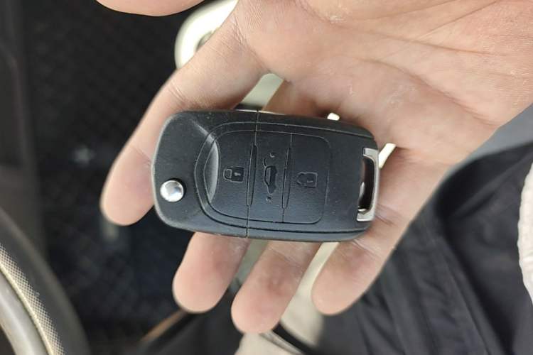 Used Wuling Hongguang MINIEV 2021 Macaron Fashion Model Lithium Iron Phosphate Interior 1