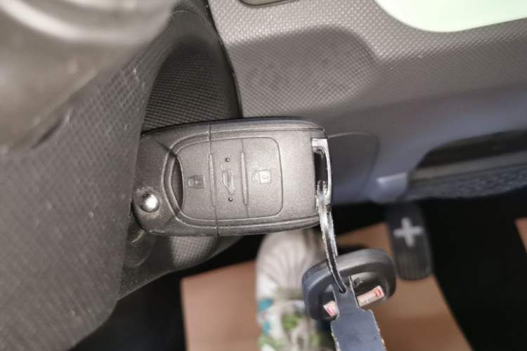 Used Wuling Hongguang MINIEV 2021 Macaron Premium Model – Lithium Iron Phosphate Interior 1