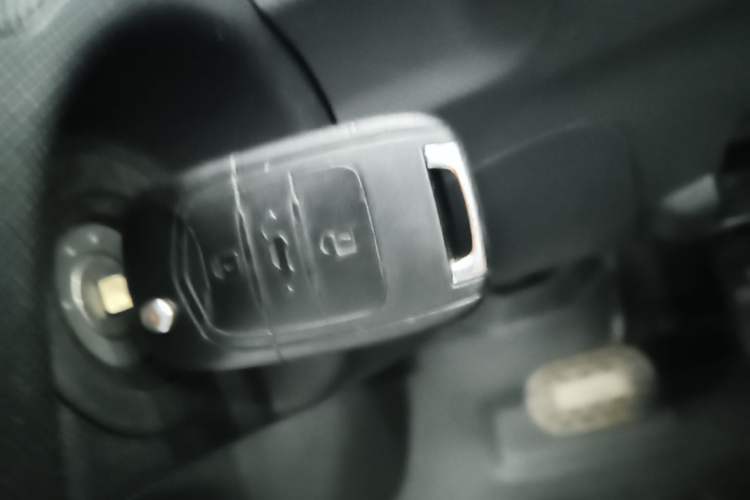 Used Wuling Hongguang MINIEV 2021 Macaron Premium Model – Lithium Iron Phosphate Interior 1