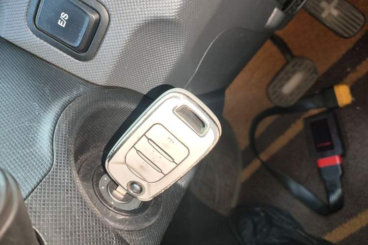 Used Wuling Hongguang MINIEV 2021 Macaron Premium Model – Lithium Iron Phosphate Interior 1