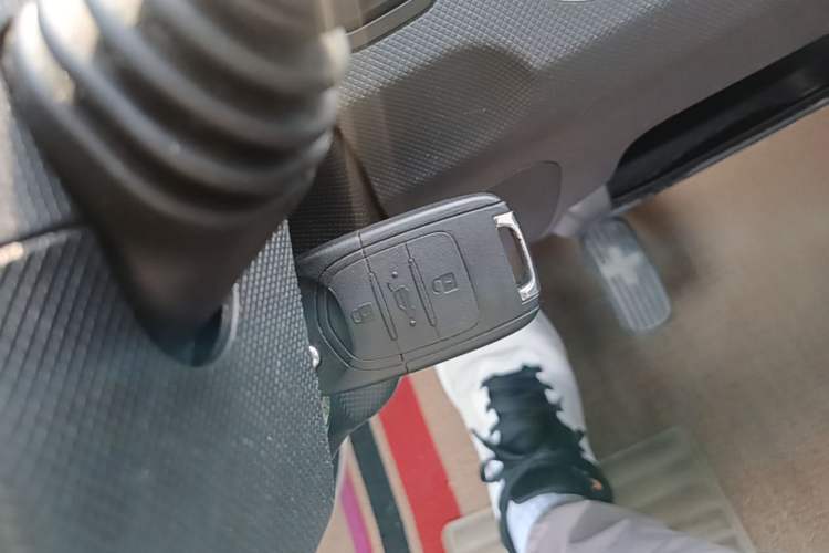 Used Wuling Hongguang MINIEV 2021 Macaron Premium Model – Lithium-NMC Interior 1